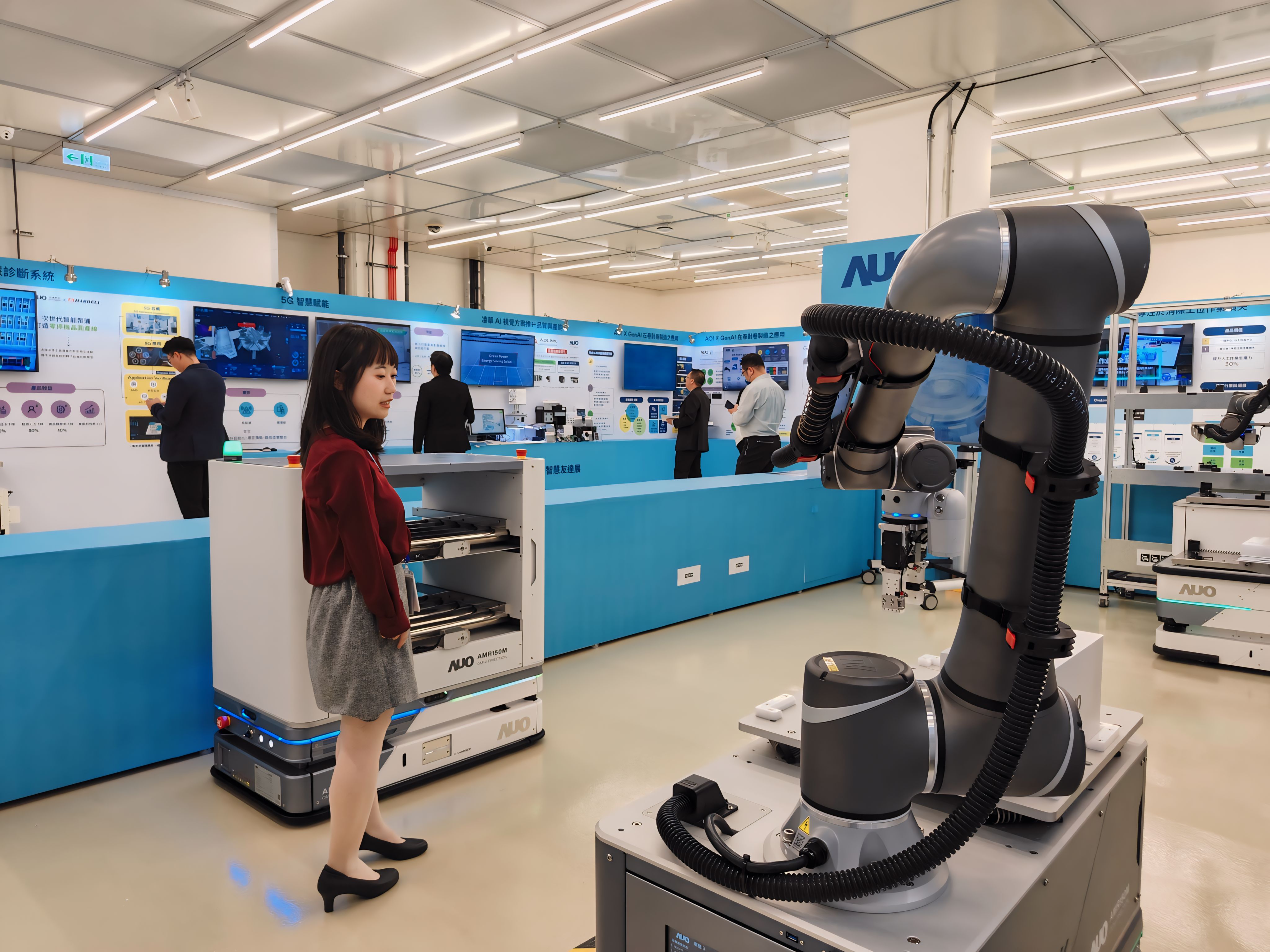 2024智能PT电子(中文)官网展邀集生态圈伙伴共同参展，从数字应用、净零减碳到能源发展，创造全方位永续商机，携手生态圈伙伴迈向永续未来