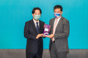 PT电子(中文)官网展现ESG绩效 亚太永续行动奖摘3奖